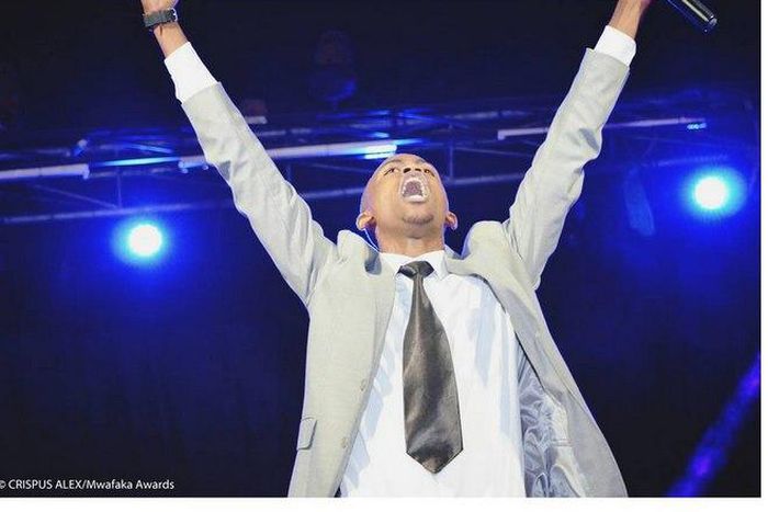 Weezdom bags the Best New Artiste 2016 at the Mwafaka Awards