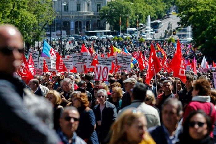 May Day demonstration in Madrid focuses on corruption as another scandal for the conservative PP party erupts