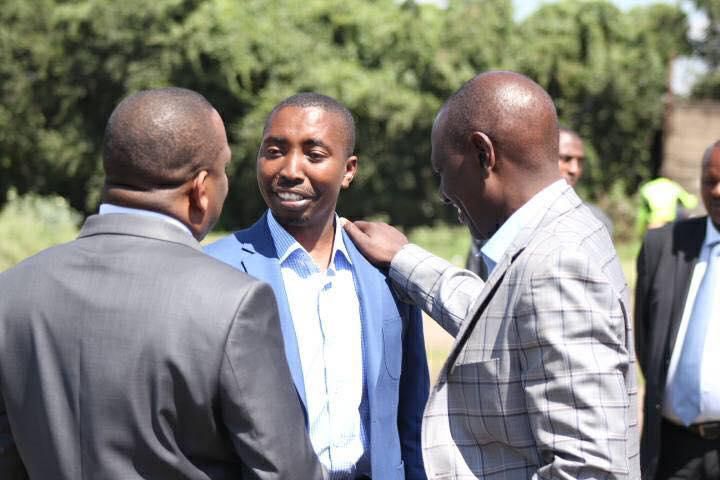 Jubilee's Francis Mureithi (centre) during a past meeting with DP William Ruto (right) and Governor Mike Sonko