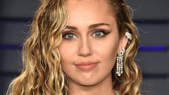 Miley Cyrus' Ex Nick Jonas Slid Into Her DMs