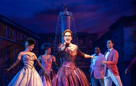Review: 'Tootsie,' a musical comedy that fills some mighty big heels