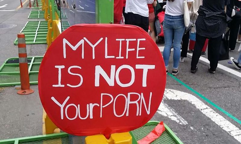 Thousands of South Korean women have held protests against spycam porn as part of the country's #MeToo movement