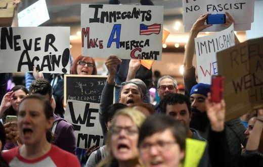 Pro-immigration protesters in San Francisco, California