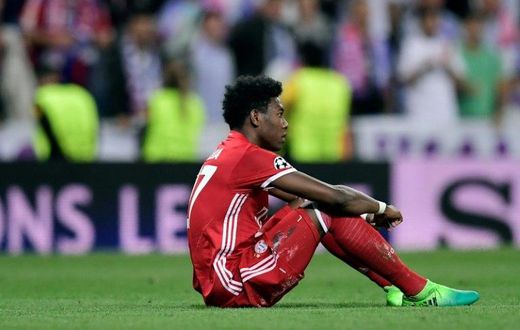 Bayern Munich's David Alaba limped off after just 16 minutes of Bayern's 2-2 draw at home to Mainz on April 22, 2017