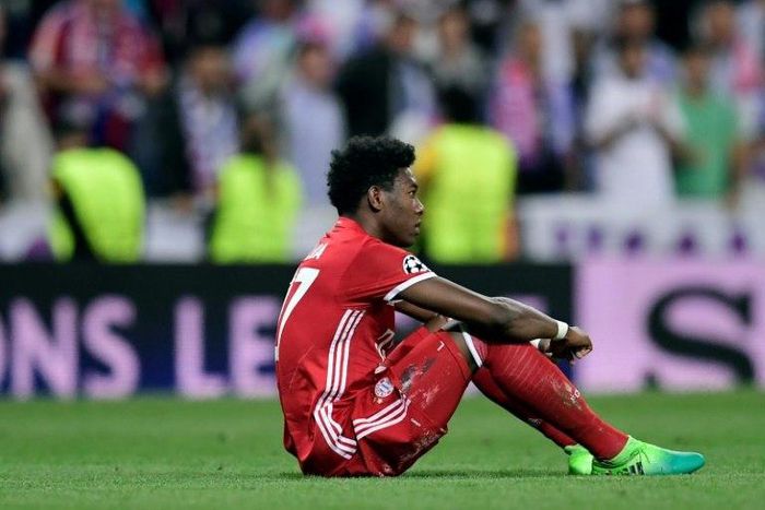 Bayern Munich's David Alaba limped off after just 16 minutes of Bayern's 2-2 draw at home to Mainz on April 22, 2017