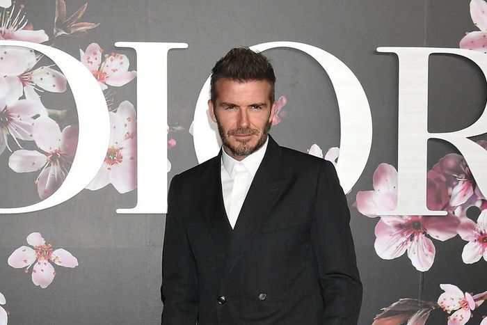 Here’s How Guys Should Wear a Suit With Sneakers