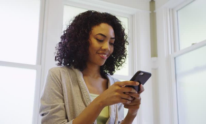 Your smartphone might be making you to spend some money unnecessarily.