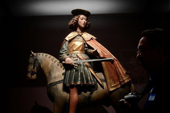 Hispanic sculpture, paintings and artifacts collected by American philanthropist go on display at the Prado