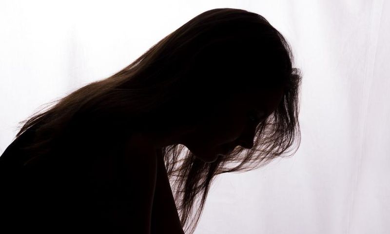 9 Signs Of Emotionally Abusive Relationships
