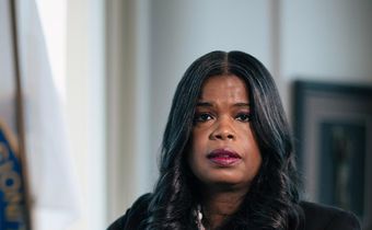 R. Kelly Documentary Hits Close to Home for Chicago's Top Prosecutor