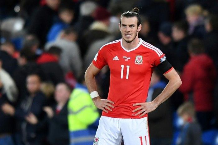 Wales' forward Gareth Bale reacts at the final whistle in the World Cup 2018 qualification match between Wales and Serbia November 12, 2016