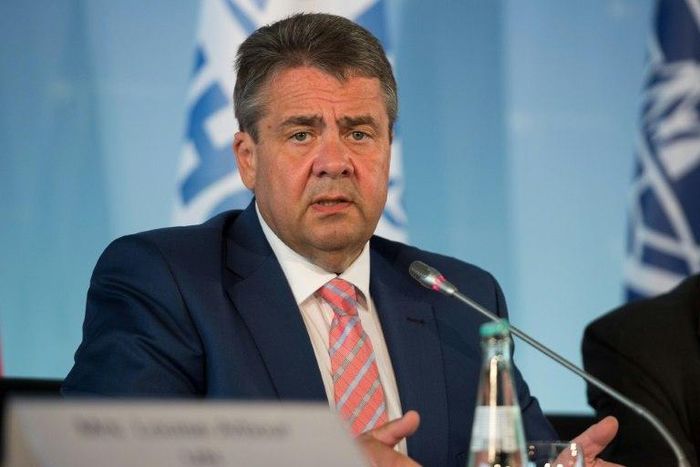 German Vice Chancellor and Foreign Minister Sigmar Gabriel will fly to Turkey for talks over the thorny issue of access to the Incirlik military air base near Syria