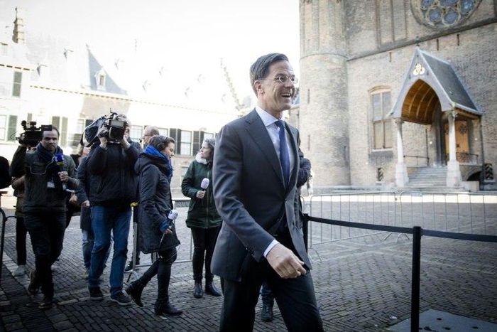 Dutch Prime Minister Mark Rutte arrives at the Binnenhof buildings in The Hague on March 21, 2017