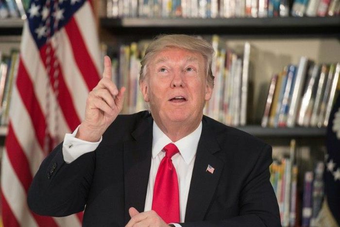 US President Donald Trump has accused his political foes of conducting "a total witch hunt" as they press for an investigation into his ties with Russia