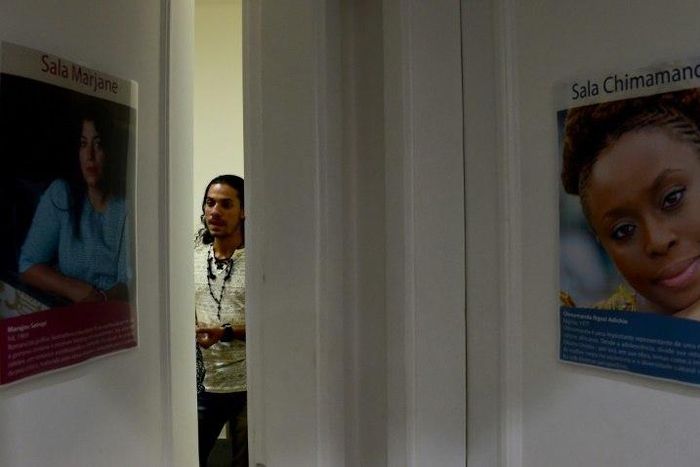 Syrian refugee Hadi Bakkour (C) teaches Arabic in Rio de Janeiro, Brazil on April 20, 2017