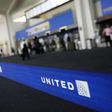 United Airlines plans to increase its cash enticement to $10,000 to get customers to voluntarily give up their seats on overbooked flights
