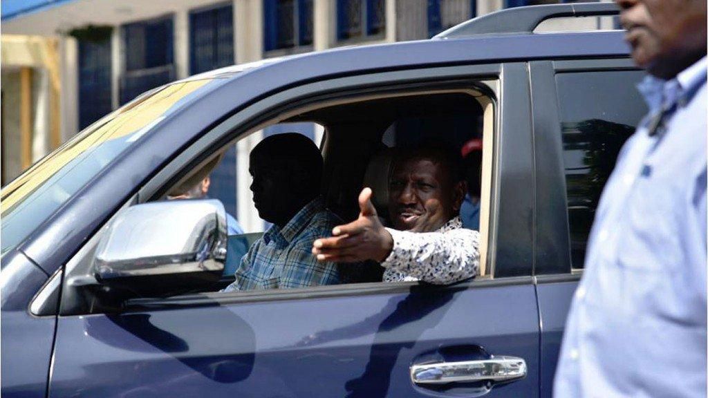 DP William Ruto leaving the Bakra hotel at Old Town Mombasa after lunch with President Kenyatta