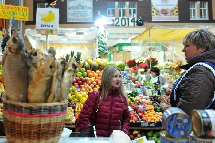 Ukraine's economy grew 4.7% in the fourth quarter from a year earlier