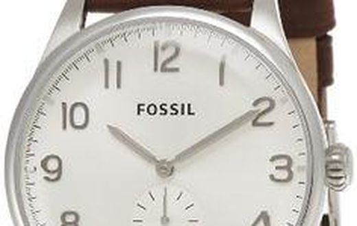 Leather wristwatches are handy gifts for men
