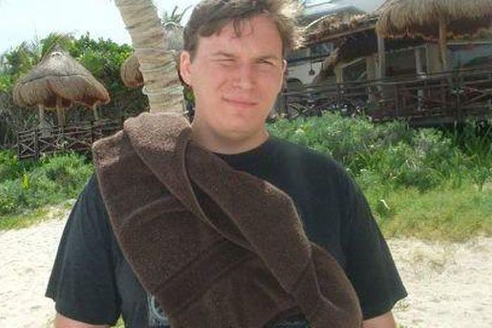 Man Loses More Than 100 Lbs. Without Going to Gym