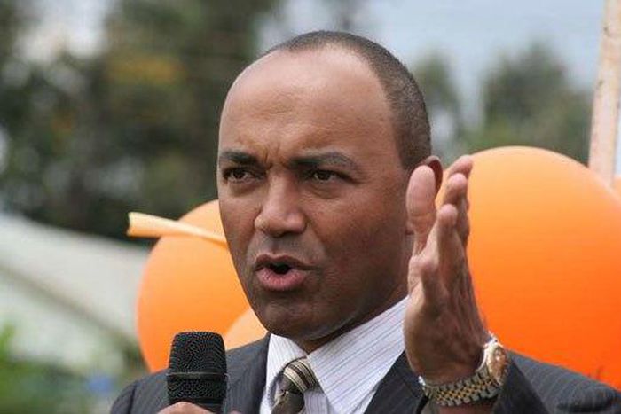 Peter Kenneth