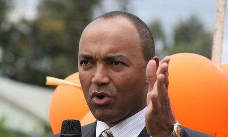 Peter Kenneth