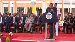 President Uhuru Kenyatta during his historic visit to the DCI headquarters on January 25, 2019 (Twitter)