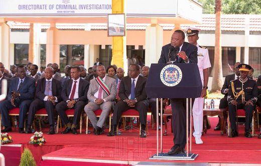 President Uhuru Kenyatta during his historic visit to the DCI headquarters on January 25, 2019 (Twitter)