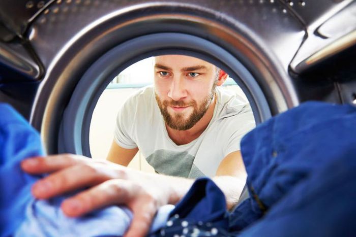 How to Finally Get the Stank Out of Gym Clothes