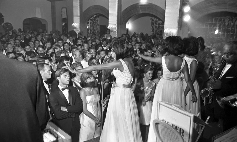 For One Night in 1965, the Supremes Brought the Two Detroits Together