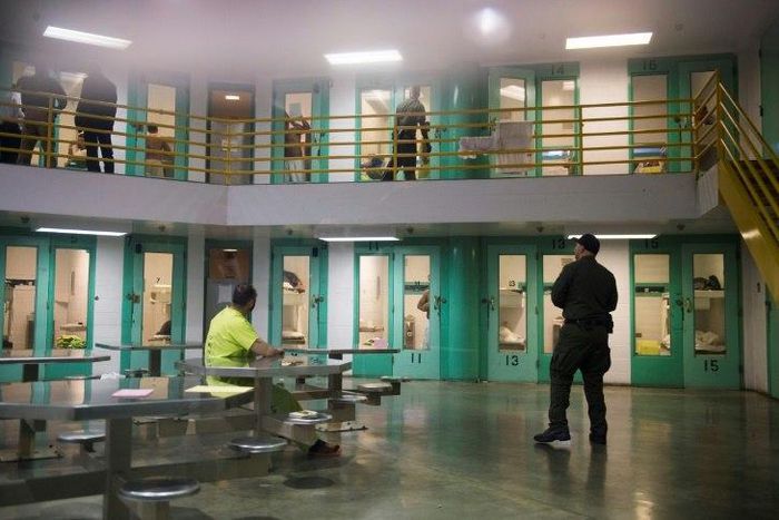 Apprehensions of illegal border crossers into the US in March dropped to 16,600, down 30 percent from February and 64 percent from a year ago