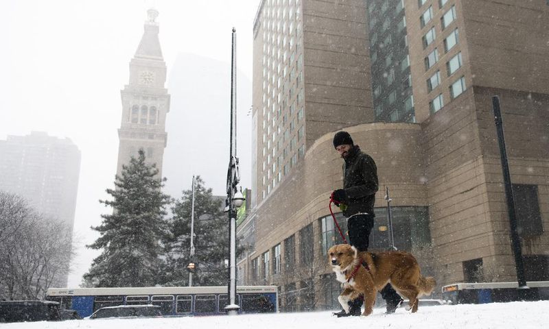 Blizzard Hits Central U.S., a Day After States Bask in Spring Sunshine