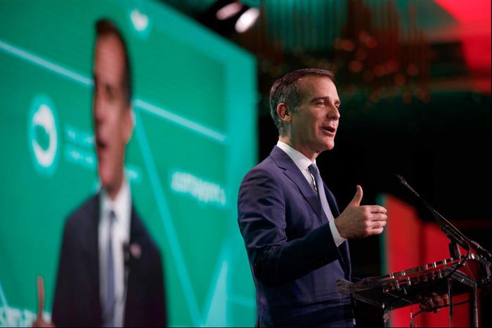 LA Mayor Eric Garcetti Decides Against Presidential Bid