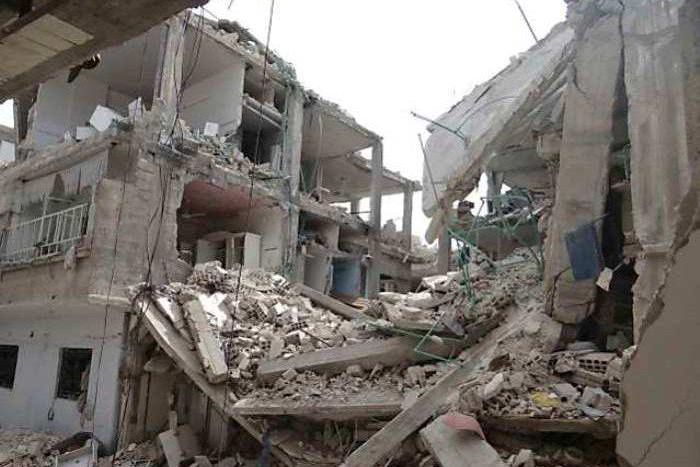 A building that collapsed (twitter)