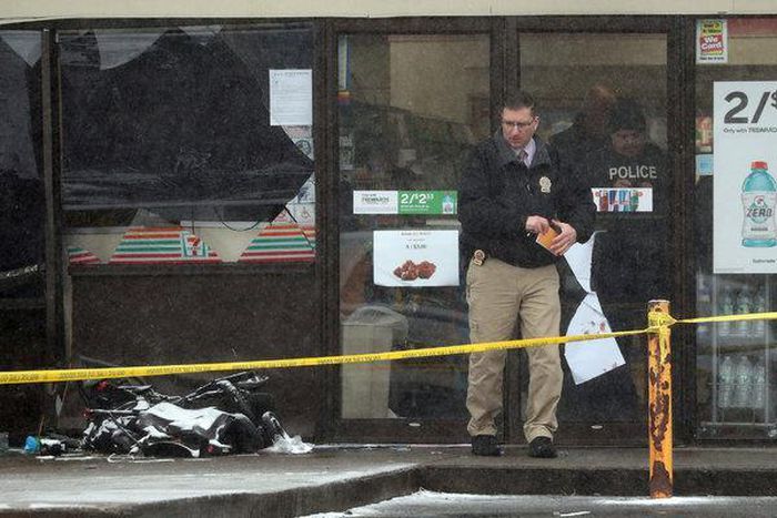 Pregnant mother killed after a driver mows down her family of 8