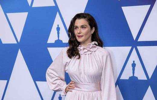 Rachel Weisz Is the Passion Pick, Online and on Awards Shows