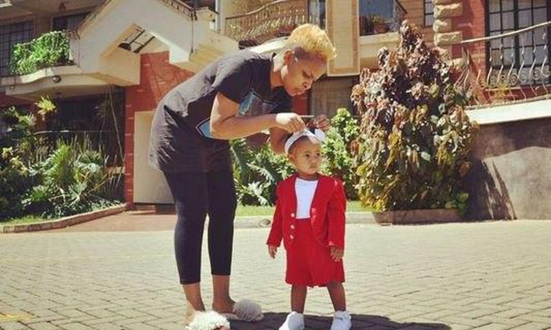 Size 8 and Ladasha