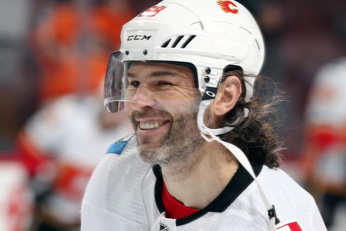 Jaromir Jagr Dominates Czech League Hockey Game