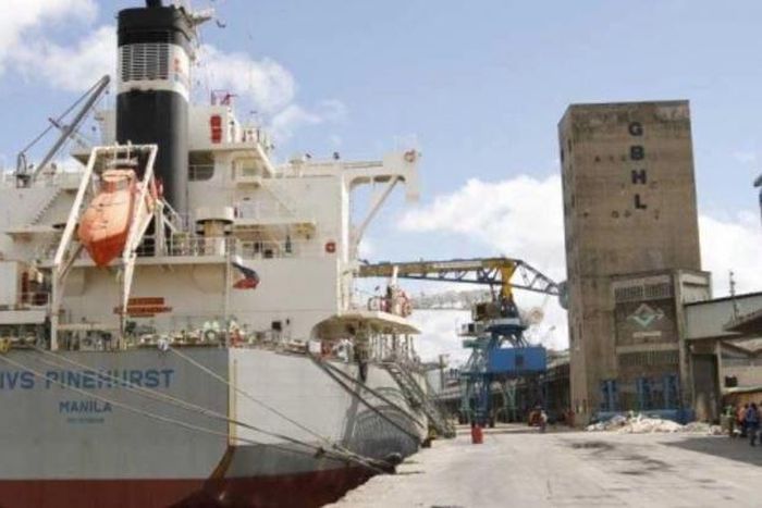 MV IVS Pine Hurst docked with 29,000 tonnes of duty-free maize.