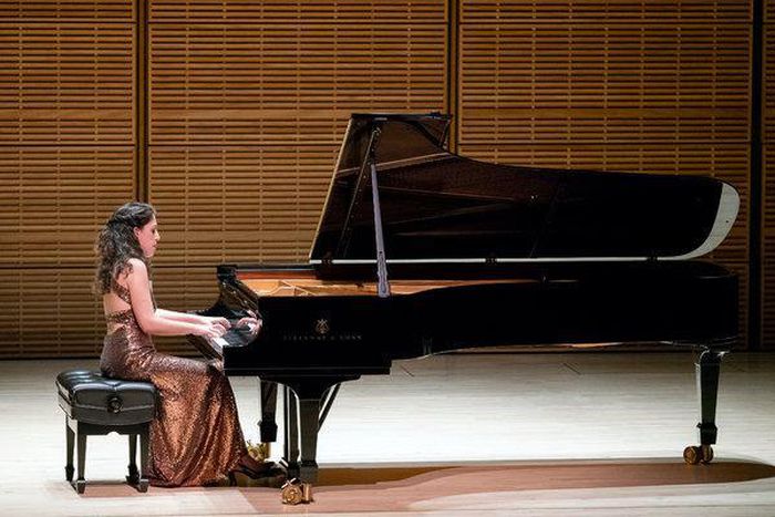 Review: Beatrice Rana, a young pianist, holds Carnegie rapt