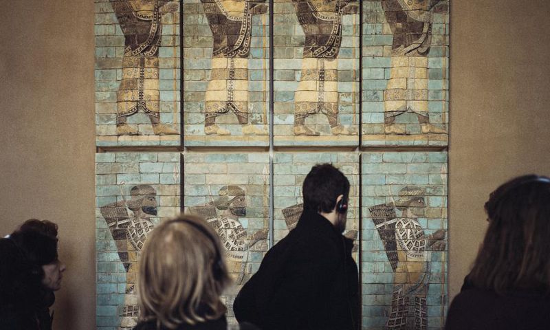 Discovering Persia in Paris