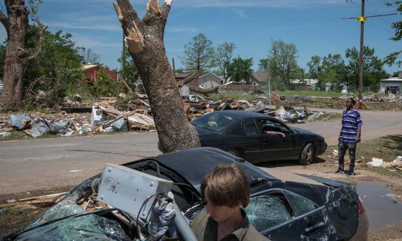 9 dead as tornadoes, wind and flooding extend from Texas to Northeast