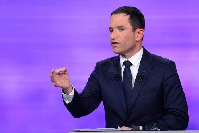 Former French education minister and candidate in the left-wing primary for the 2017 French presidential election, Benoit Hamon speaks during a televised debate with opposing candidate former French prime minister Manuel Valls