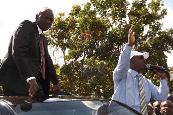 ___6691572___https:______static.pulse.com.gh___webservice___escenic___binary___6691572___2017___5___17___12___Deputy+President+William+Ruto+and+Kiambu+Governor+William+Kabogo+at+Ngoingwa+estate+in+Thika