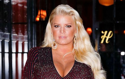 Jessica Simpson Shares Pregnancy-Related Issues