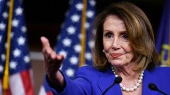 US House Speaker Nancy Pelosi, who is on a visit to Britain, says her Democratic Party needs a centrist vision to beat Donald Trump in the 2020 election