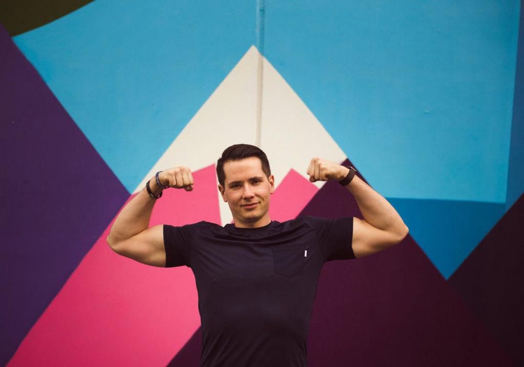 How This Guy Lost His Gut and Gained a Six-Pack