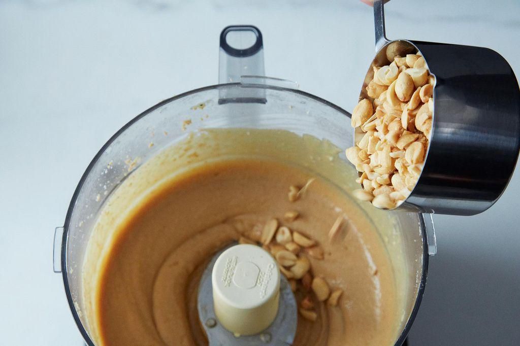 Making peanut butter(Food52)