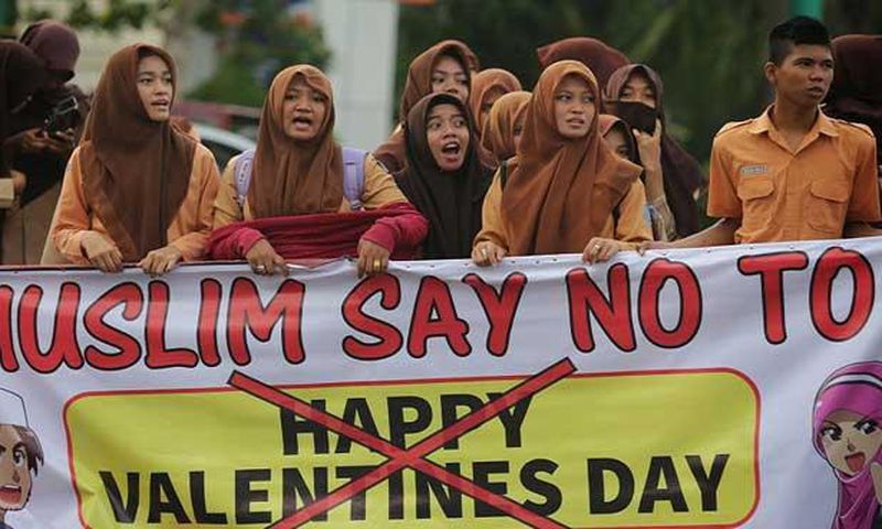 Muslim students protest celebration of Valentine's day