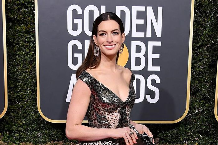 Why Anne Hathaway Is Giving Up Alcohol